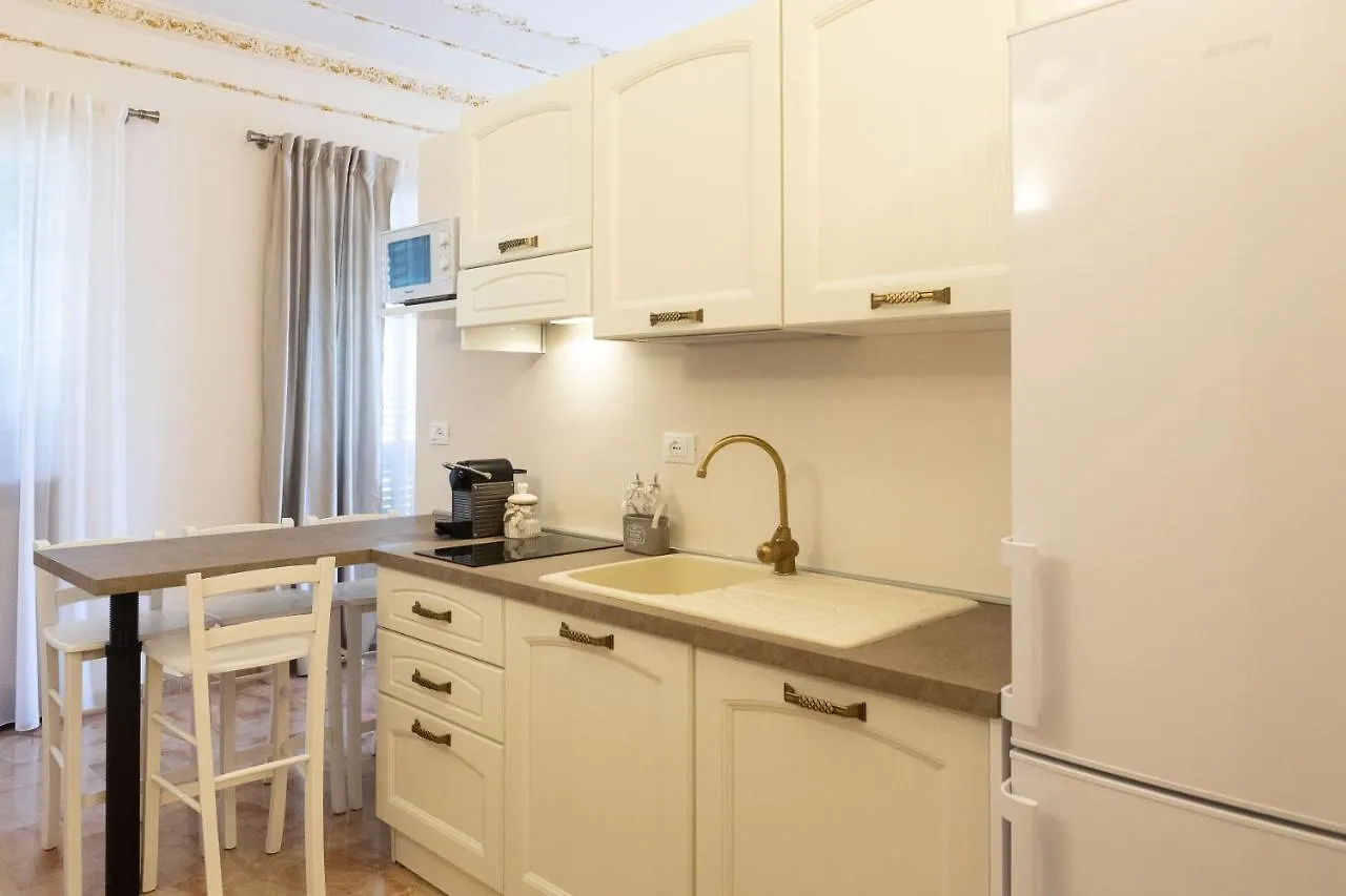 Apartment Appartamenti Porto Antico La Cala Palermo Italy